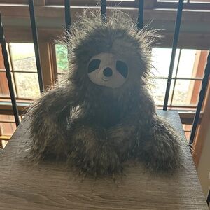 NWT Jellycat, Cyril the sloth